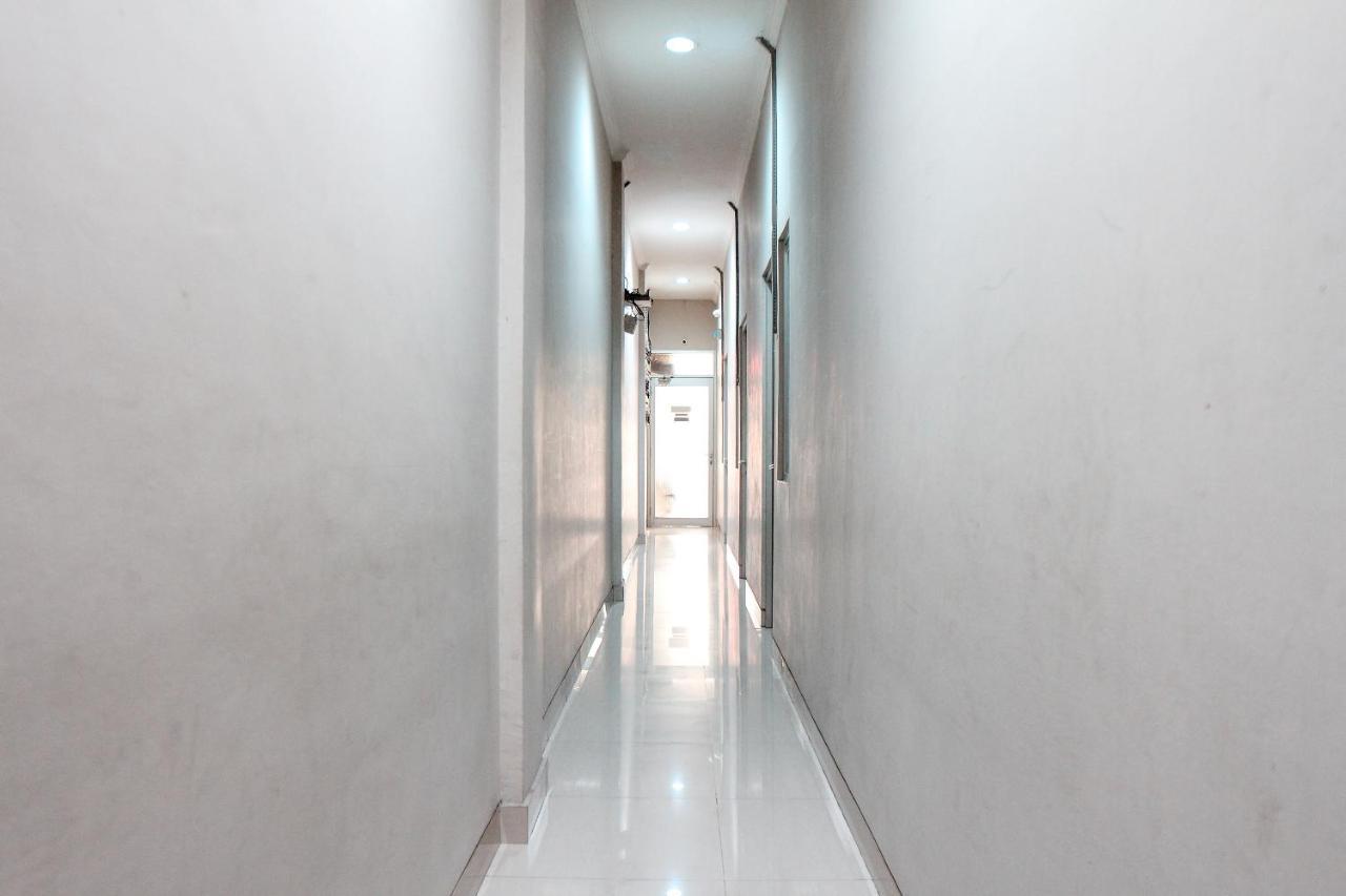 Oyo 383 Env Residence Jakarta Exterior photo